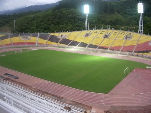 Polideportivo de Pueblo Nuevo