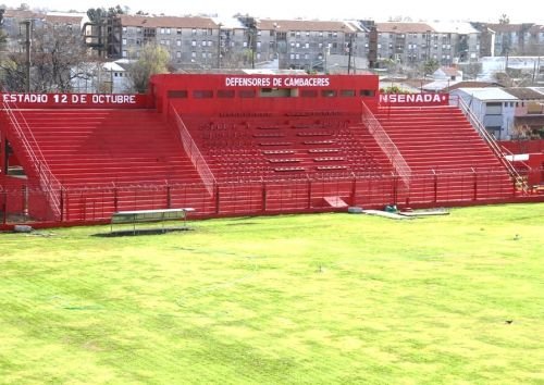 Estadio Defensores de Cambaceres